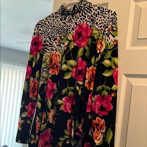 Susan Graver Black and Cream Patterned Blouse